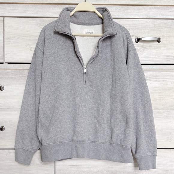 Abercrombie & Fitch Tops - Abercrombie Soft AF Max Essentials 1/2 Zip Sweatshirt Gray Women’s Small